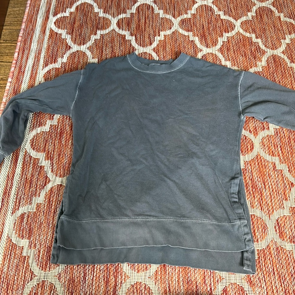old navy grey crew neck